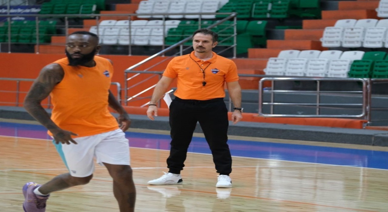 Karşıyaka, Başantrenör Ahmet Çakı ile anlaştı