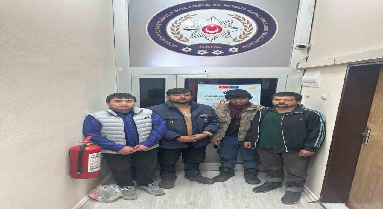 Karsta 6 düzensiz göçmen yakalandı