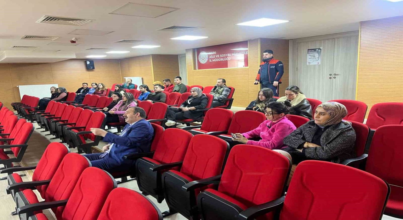 Karsta afet farkındalık eğitimi ve deprem anı tatbikatı gerçekleştirildi