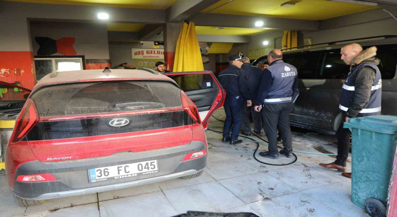 Karsta kaldırım işgalleri denetim altında