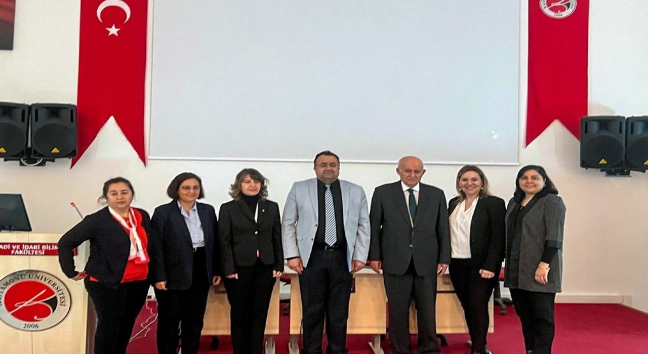 Kastamonu Üniversitesinde akademide ve şehirde kadının gücü konuşuldu