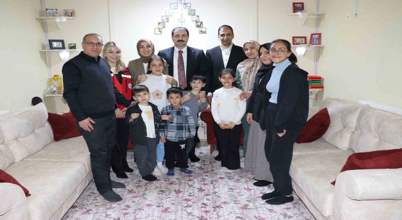 Kaymakam Karali, iftarını şehit ailesi ile birlikte açtı