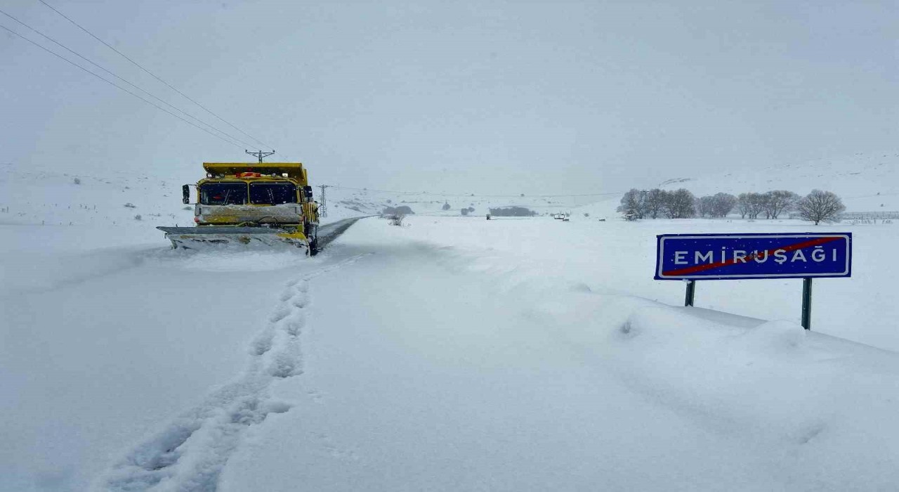 Kayseride 203 yol açıldı, 15 yolda çalışmalar sürüyor