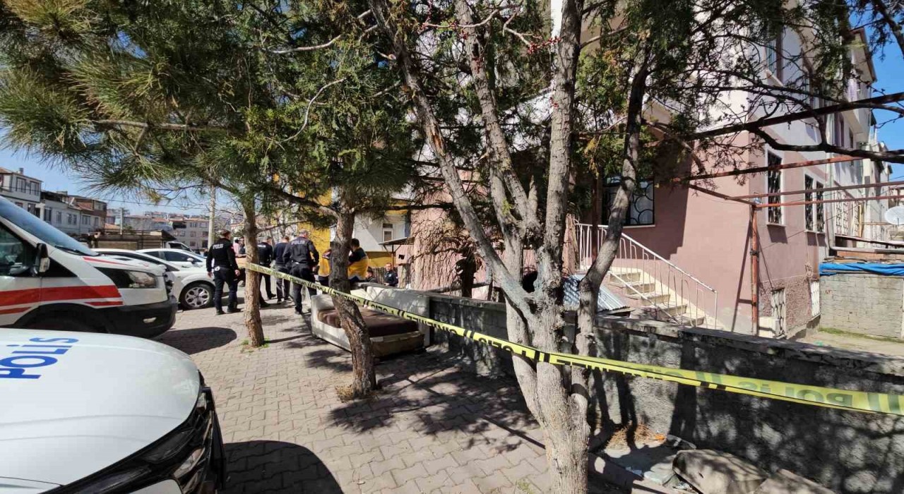 Kayseride karbonmonoksit zehirlenmesi: Anne ve 2 çocuğu hayatını kaybetti