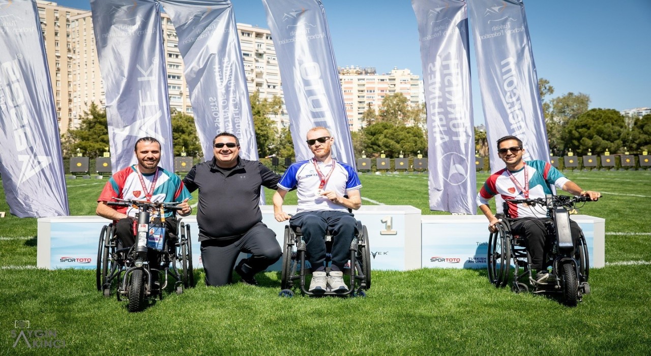 Kayserili sporculardan Antalyada 3 altın madalya