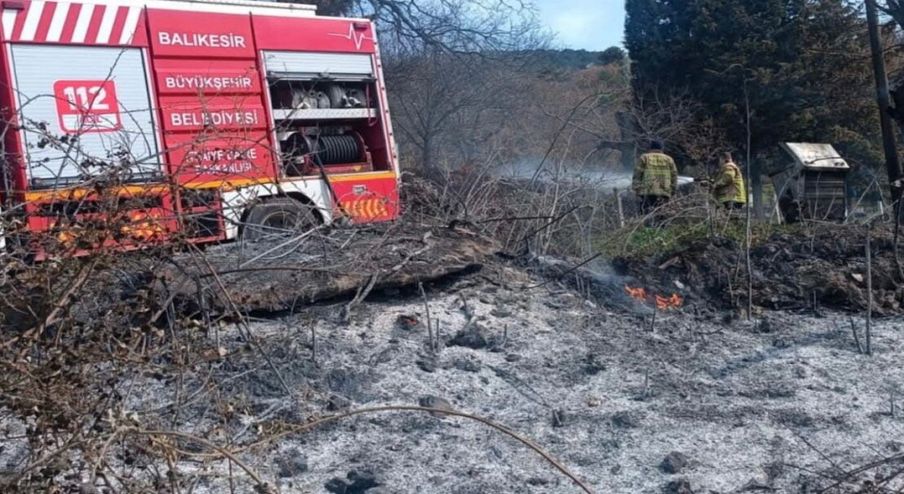 Kepsutta çıkan arazi yangını korkuttu