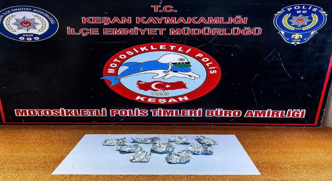 Keşanda polisin durdurduğu araçta uyuşturucu ele geçirildi