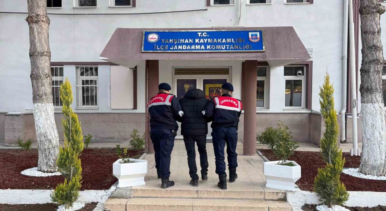 Kırıkkalede yakalanan 3 hükümlü cezaevine teslim edildi