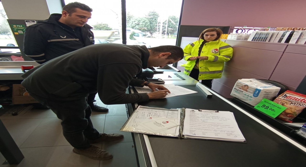 Kırklarelinde marketlerde plastik poşet denetimi