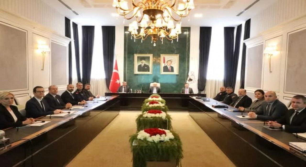 Kırklarelinde Sahipsiz Sokak Hayvanları Denetleme Komisyon Toplantısı yapıldı