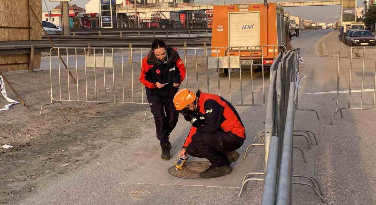Kocaelide 12 gündür devam eden gaz yangını, AFAD ekipleri ölçüm yaptı