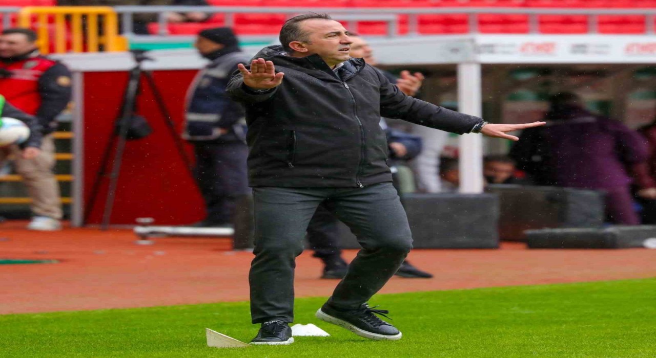 Konyasporda 4 değişiklik