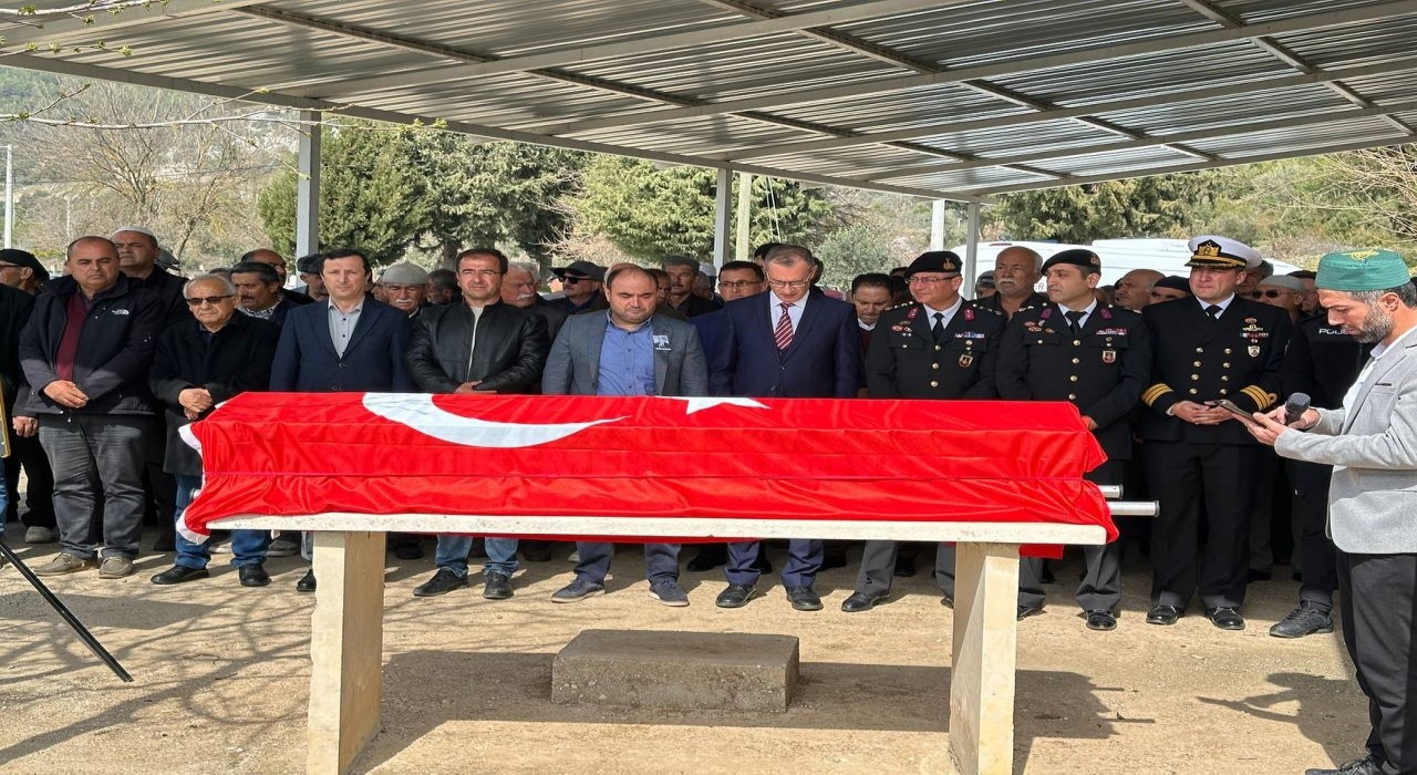 94 Yaşında Hayatını Kaybeden Kore Gazisi Halil Eroğlu Uğurlandı