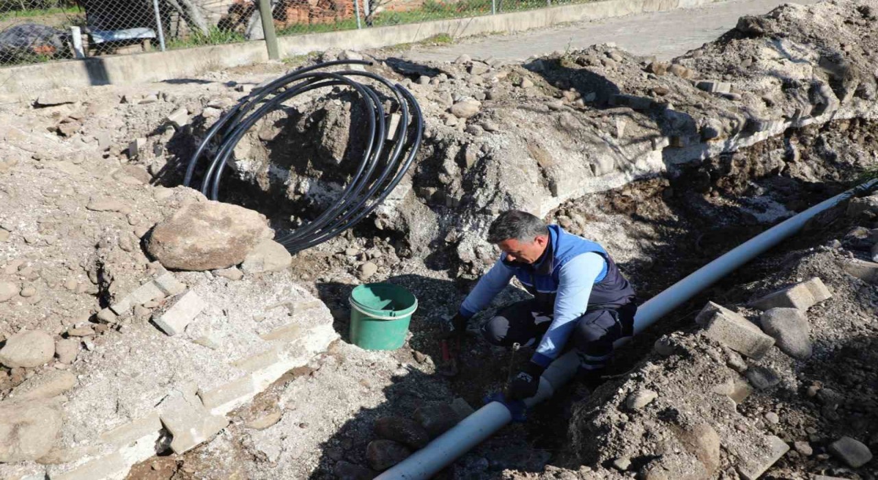 Köyceğizde, arızalanan hatlar yenileniyor
