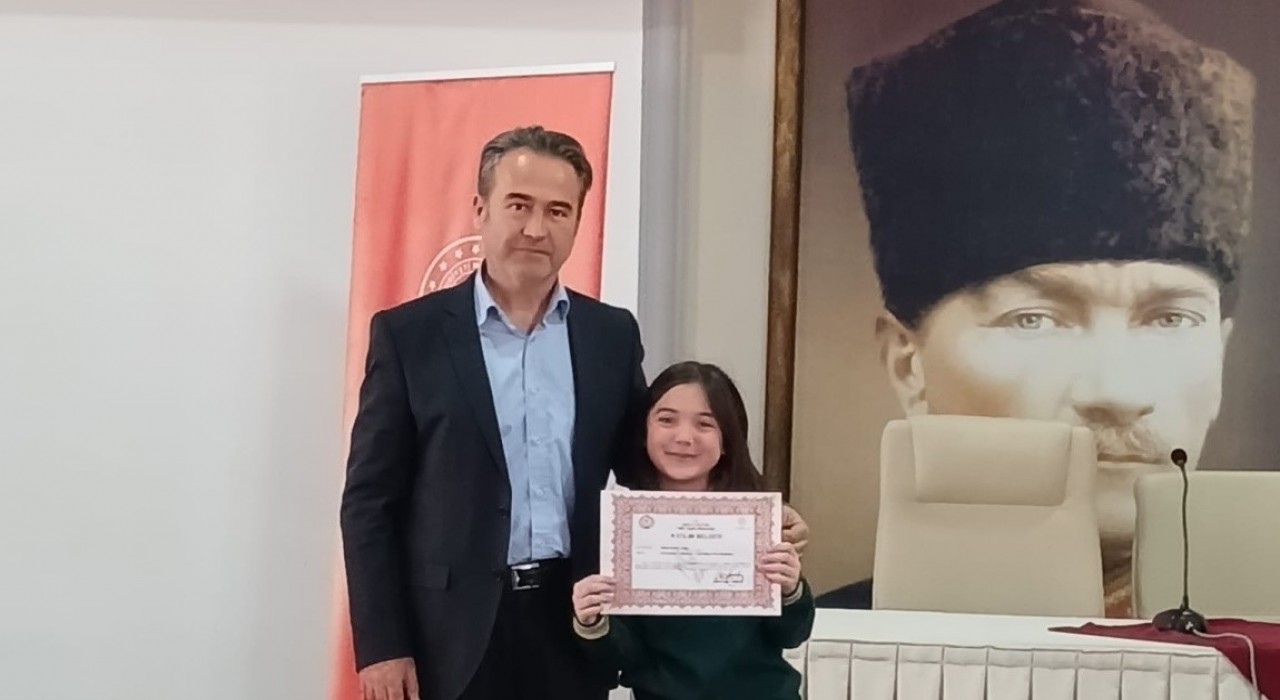 Köyceğizli Eren, İstiklal Marşını güzel okuma yarışmasında birinci oldu