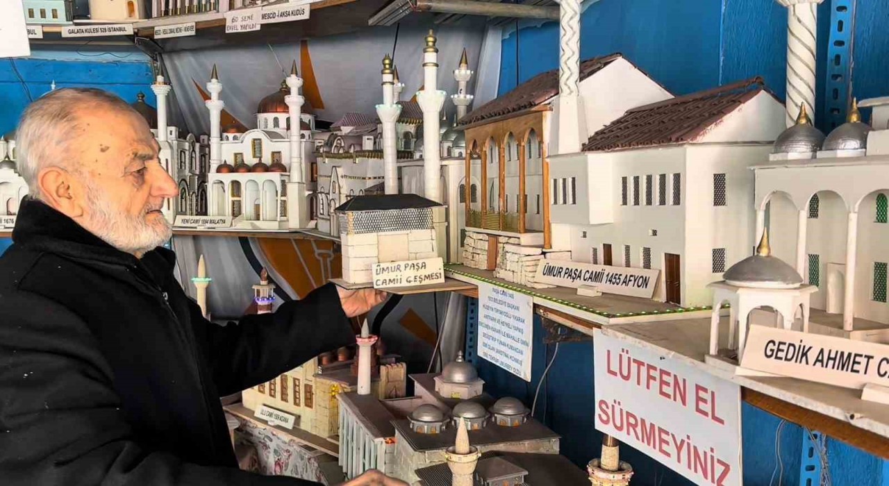 Kuran-ı Kerim ve hadislerden etkilenerek minyatür cami ustası oldu