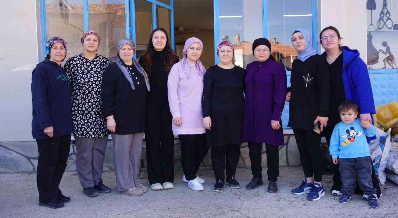 Kurdukları kooperatifle hem üretiyor hem ilham veriyorlar