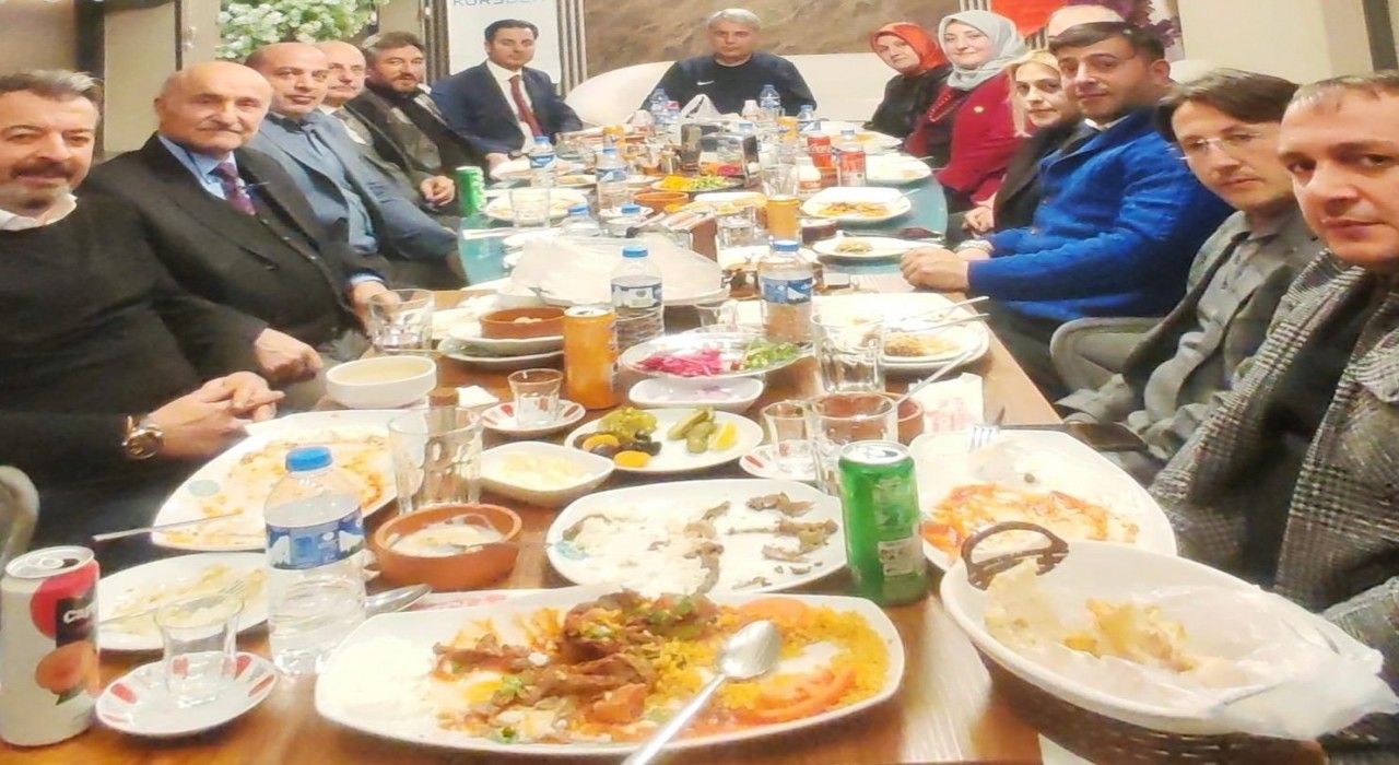 KURSDERden iftar buluşması