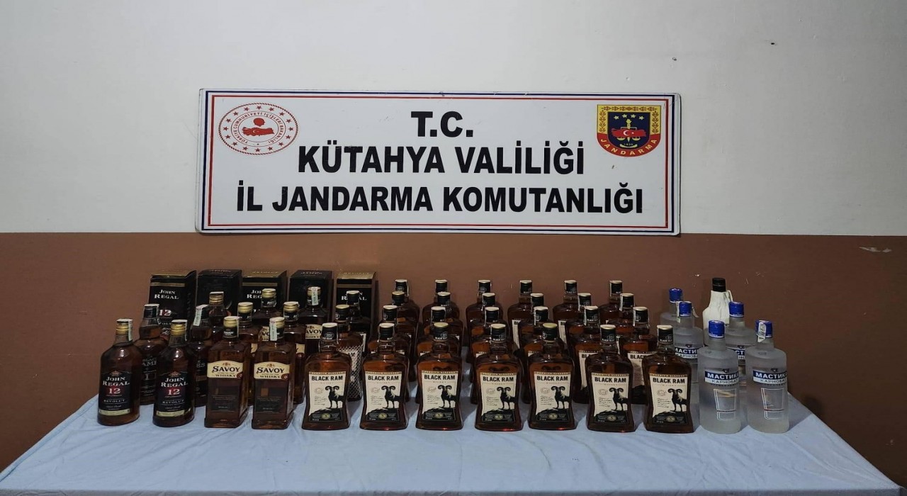 Kütahyada 44 litre sahte içki ele geçirildi