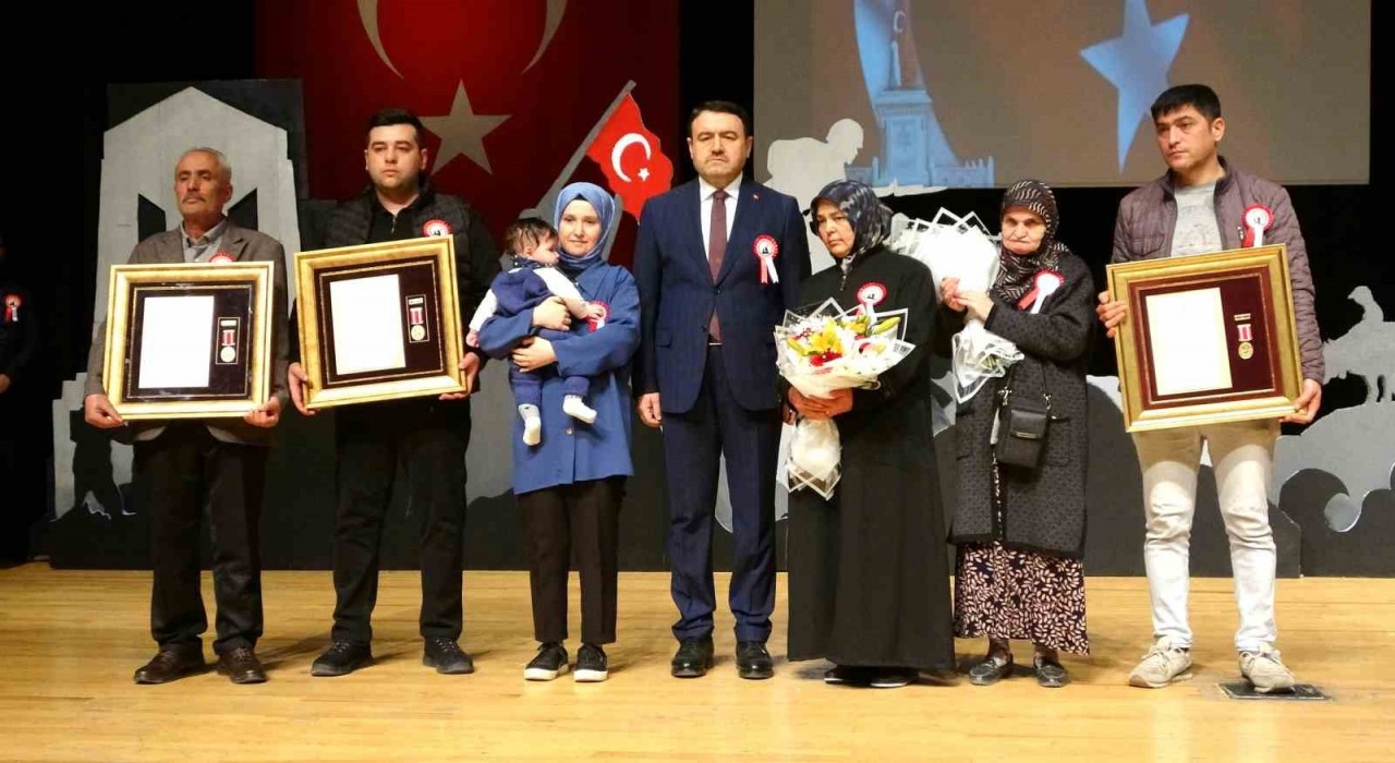 Kütahyada Devlet Övünç Madalyası ve Beratı Tevcih töreni