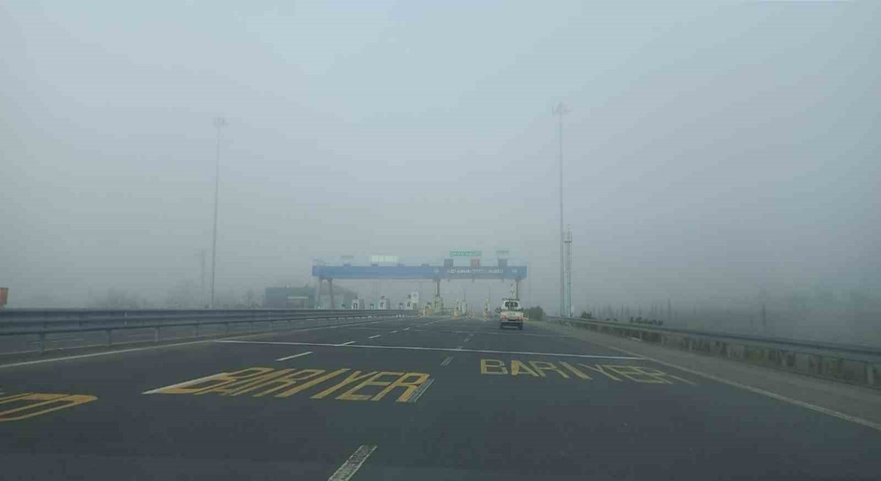 Kuzey Marmara Otoyolu Sakarya geçişinde sis etkili oluyor