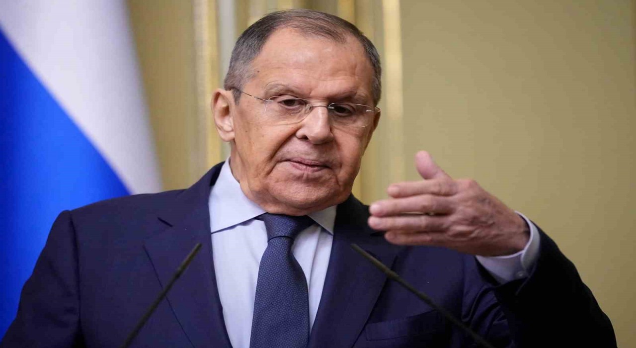 Lavrov: Macronun nükleer söylemi Rusya için bir tehdit