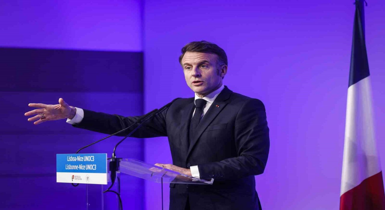 Macron: Fransanın nükleer gücü, Avrupada barış ve güvenliği koruyan bir unsur olmuştur