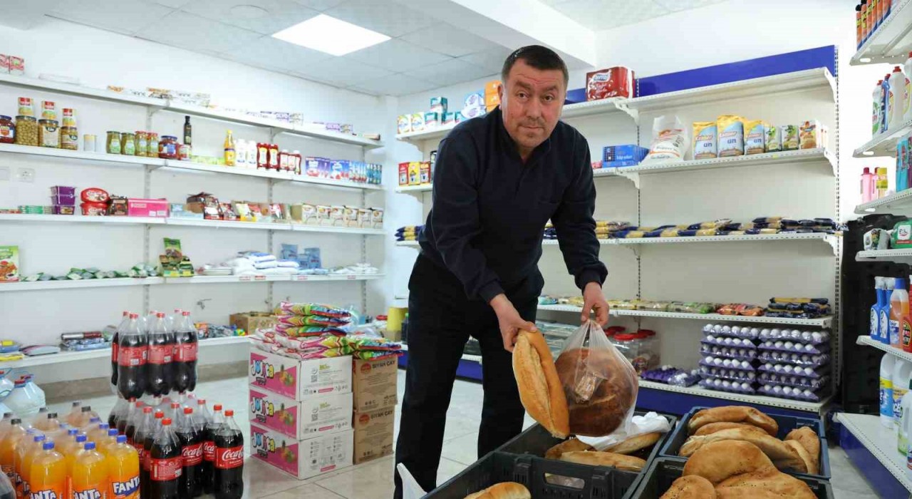 Mahalle bakkalından örnek davranış