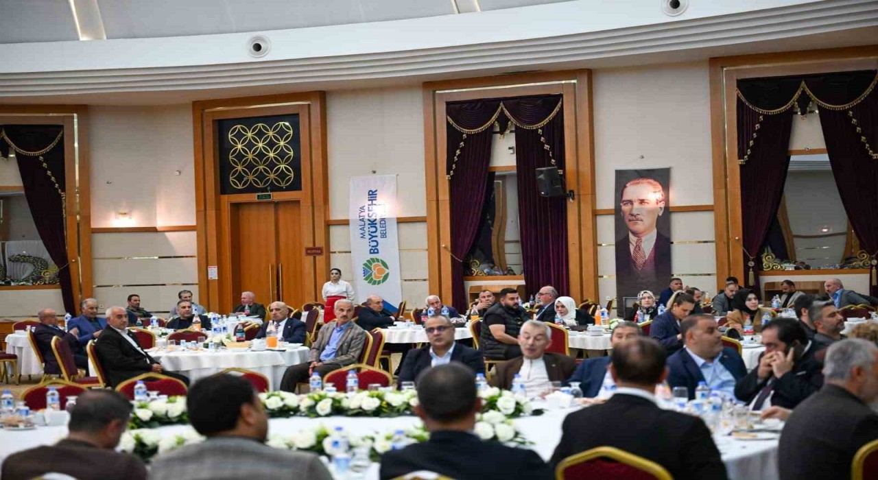 Malatya Büyükşehir Belediyesinden birlik ve beraberlik iftarı