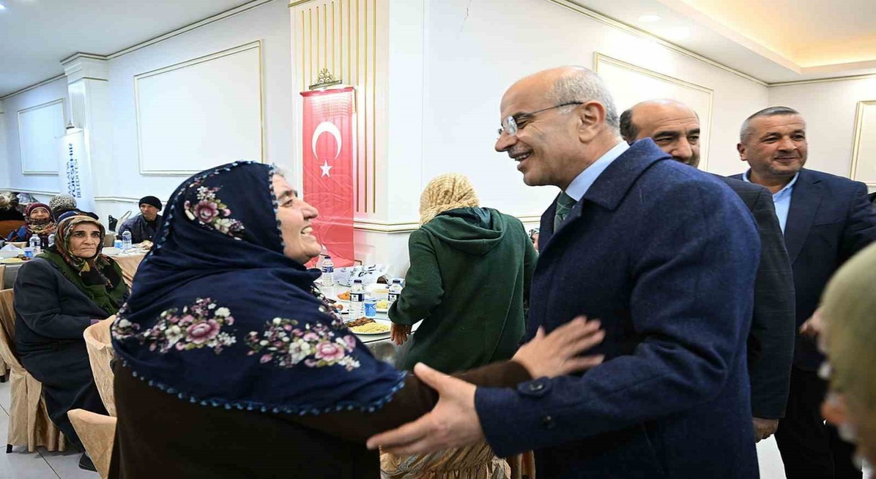Malatya Büyükşehir Belediyesinin iftar sofraları büyük ilgi görüyor