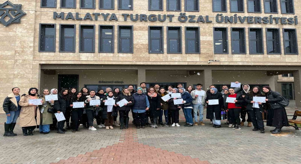 Malatya Turgut Özal Üniversitesinde fidan dikme etkinliği düzenlendi