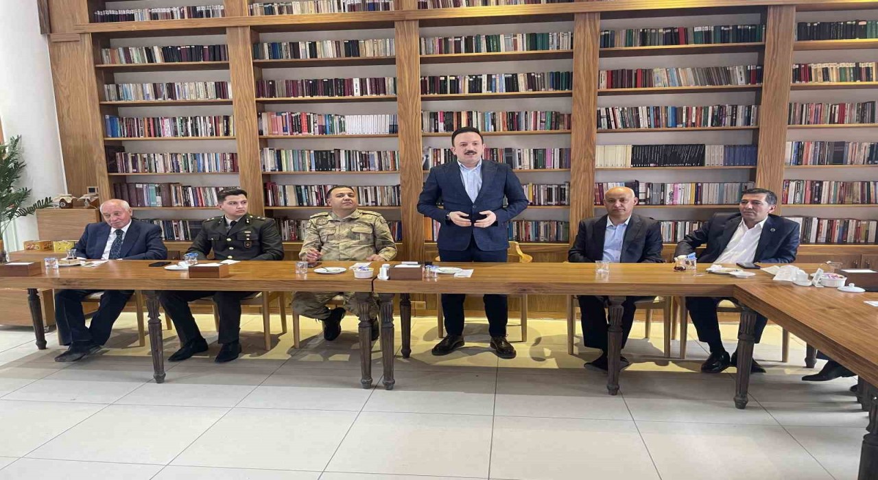 Malazgirtte bayramlaşma töreni yapıldı
