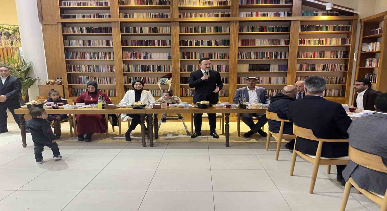 Malazgirtte şehit aileleri ve gaziler iftarda bir araya geldi