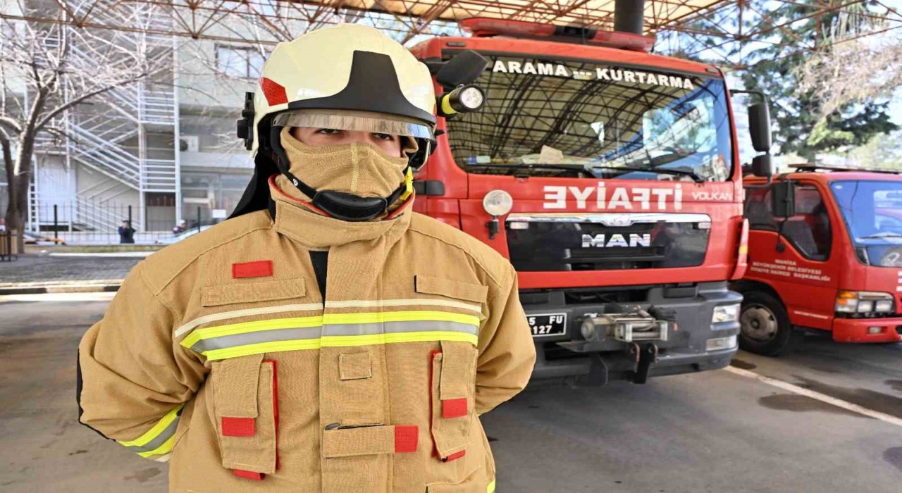 Manisa Büyükşehirin ateş savaşçılarına yeni koruyucu kıyafetler