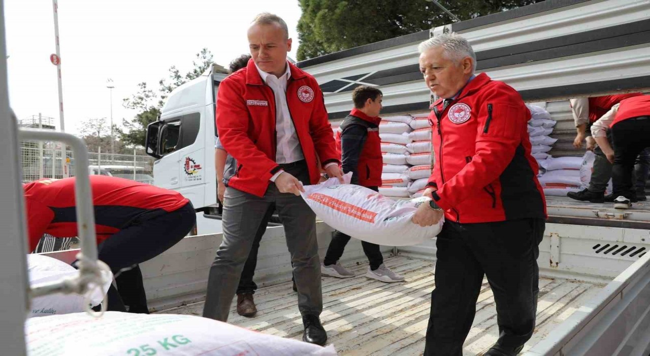 Manisada kuraklığa dayanaklı yerli ve milli nohut üretimi projesi