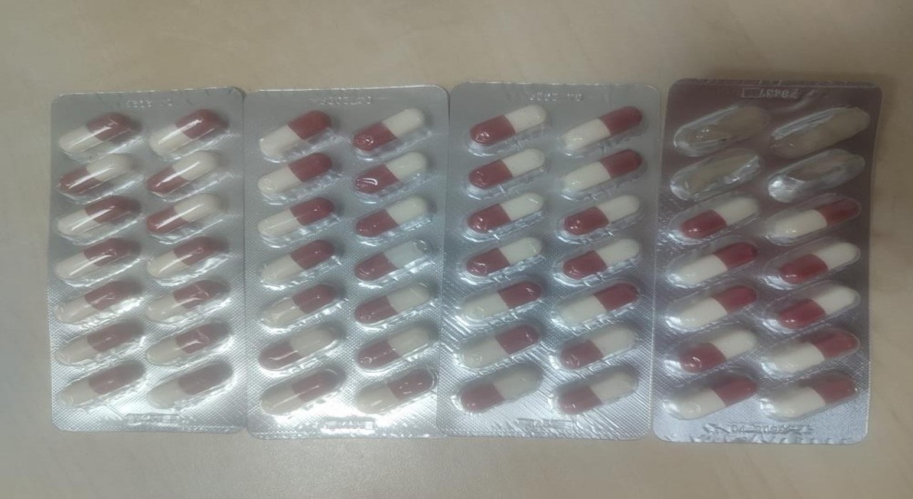 Manisada şüphe üzerine aranan şahıstan uyuşturucu hap çıktı