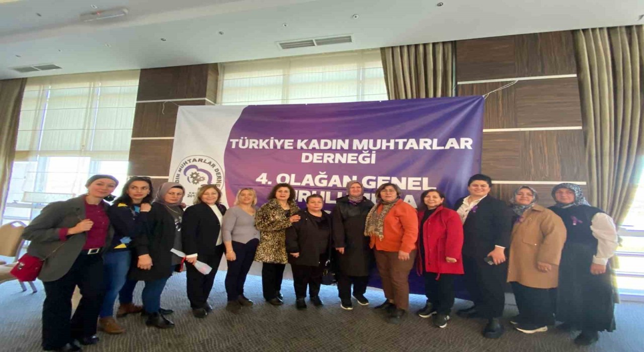 Manisalı kadın muhtarlar Ankarada birlik ve dayanışma mesajı verdi