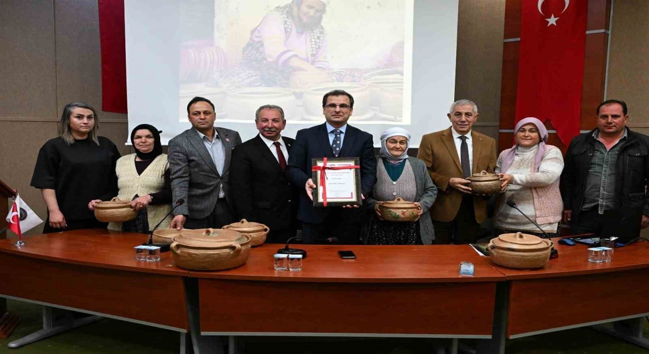 Manisanın asırlık geleneğine Coğrafi Tescil Belgesi
