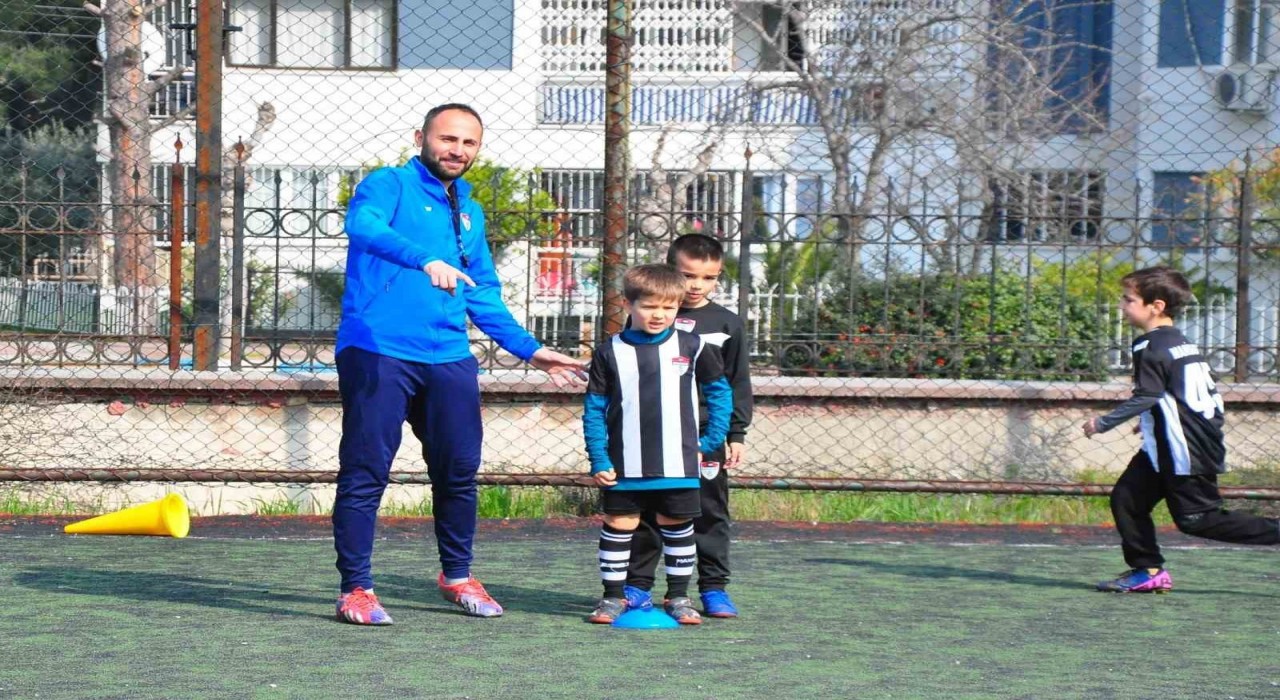 Manisaspor Futbol Okuluna yoğun ilgi