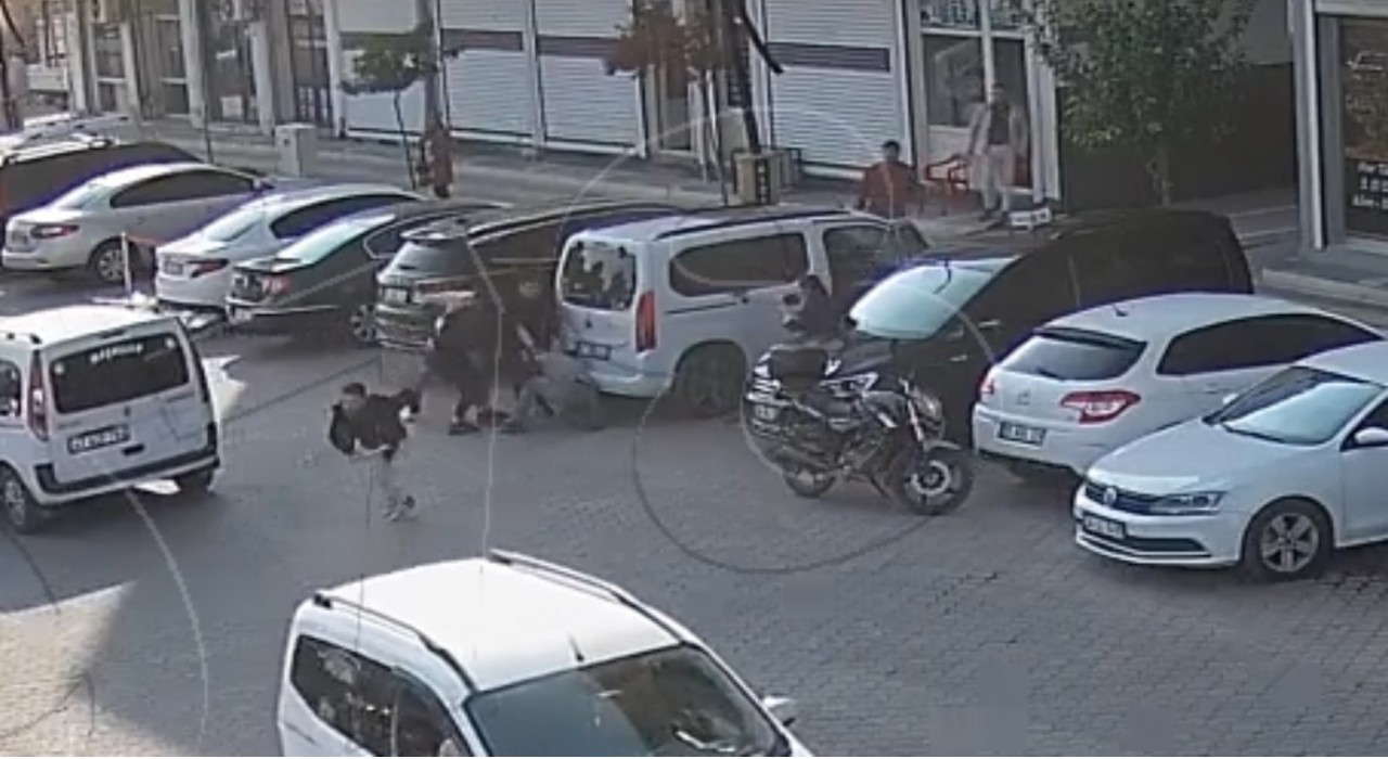 Mardinde 1 kişinin yaralandığı kavganın görüntüleri ortaya çıktı