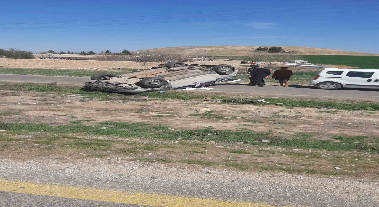 Mardinde kontrolden çıkan SUV takla attı: 2 yaralı