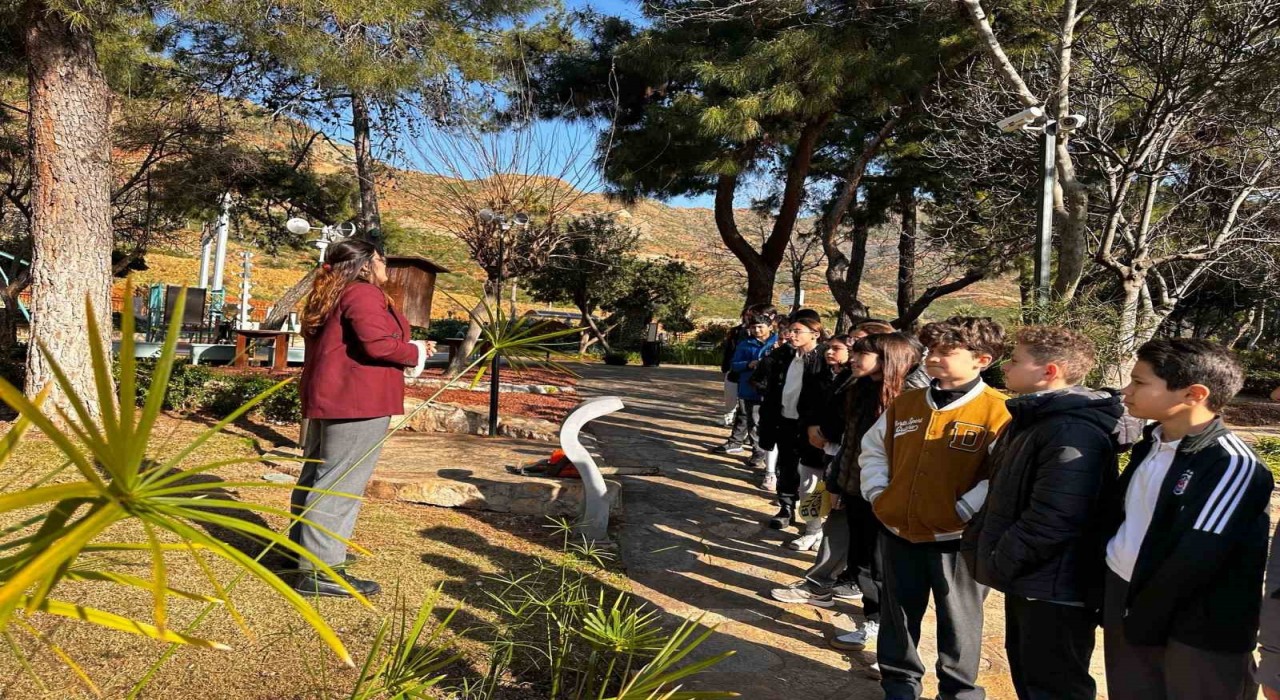 Marmaris ve Rodoslu öğrenciler denizin derinlikleri projesinde buluştu