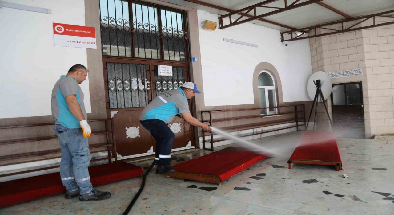 Marmariste camiler bayrama hazır