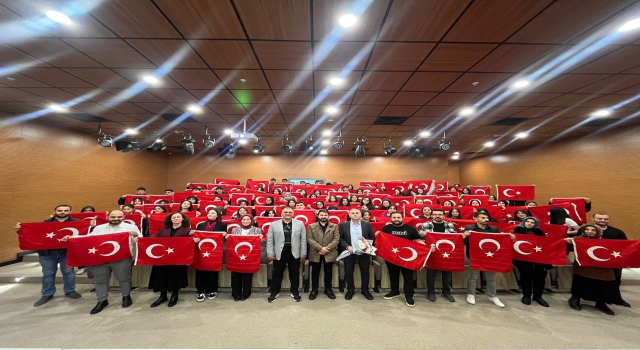 Mehmet Akif, Darıca Millet Kütüphanesinde anıldı