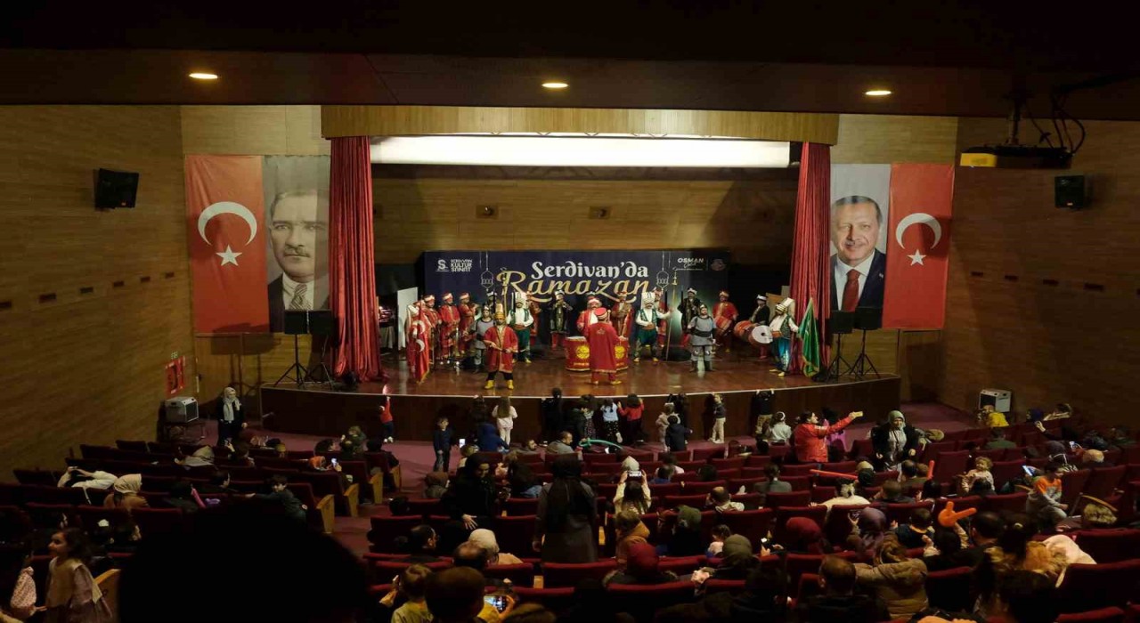 Mehter konseri Ramazana coşku kattı
