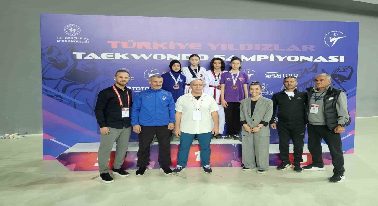 Melike Acar Türkiye üçüncüsü oldu