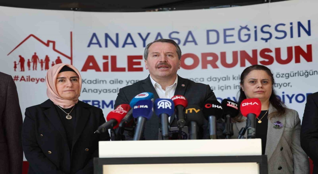 Memur-Sen Genel Başkanı Yalçın: Anayasaya ‘aile, kadın ve erkekten oluşur cümlesi eklenmeli