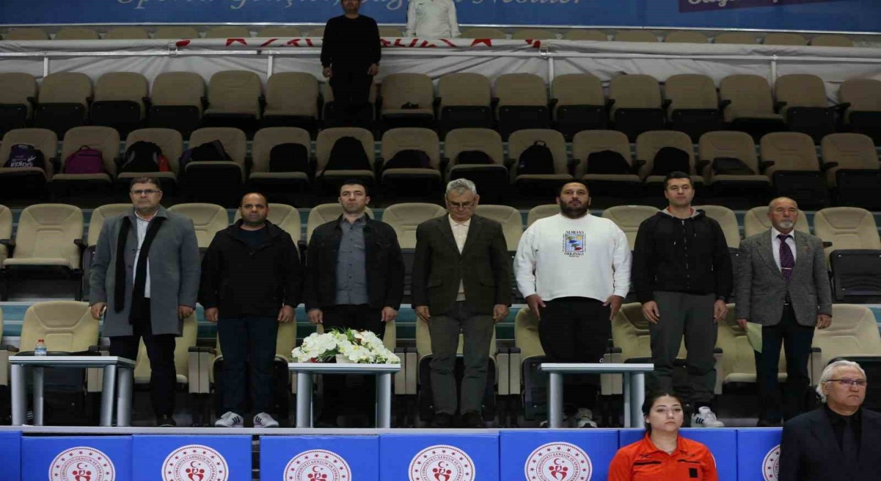 Menteşede okul sporları hentbol grup birinciliği heyecanı başladı