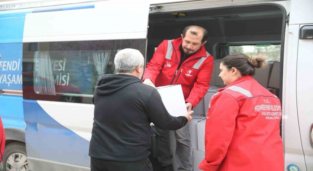 Merkezefendi Belediyesinin ‘El Ele İyilik Hareketi binlerce ihtiyaç sahibine umut oluyor