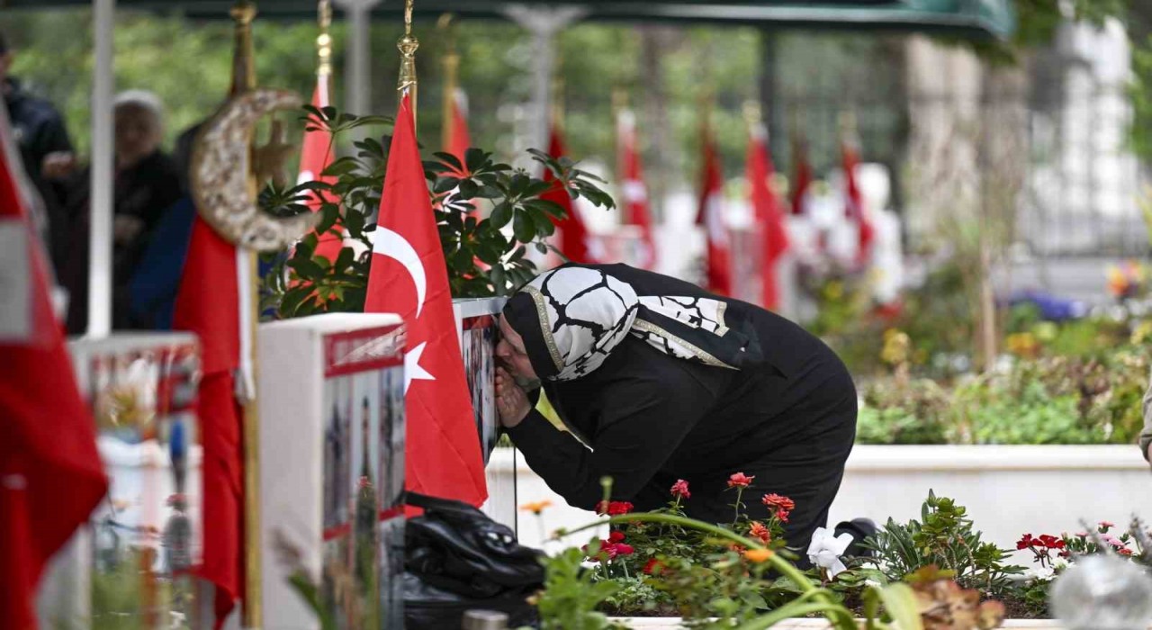 Mersinde Çanakkale Şehitleri törenle anıldı